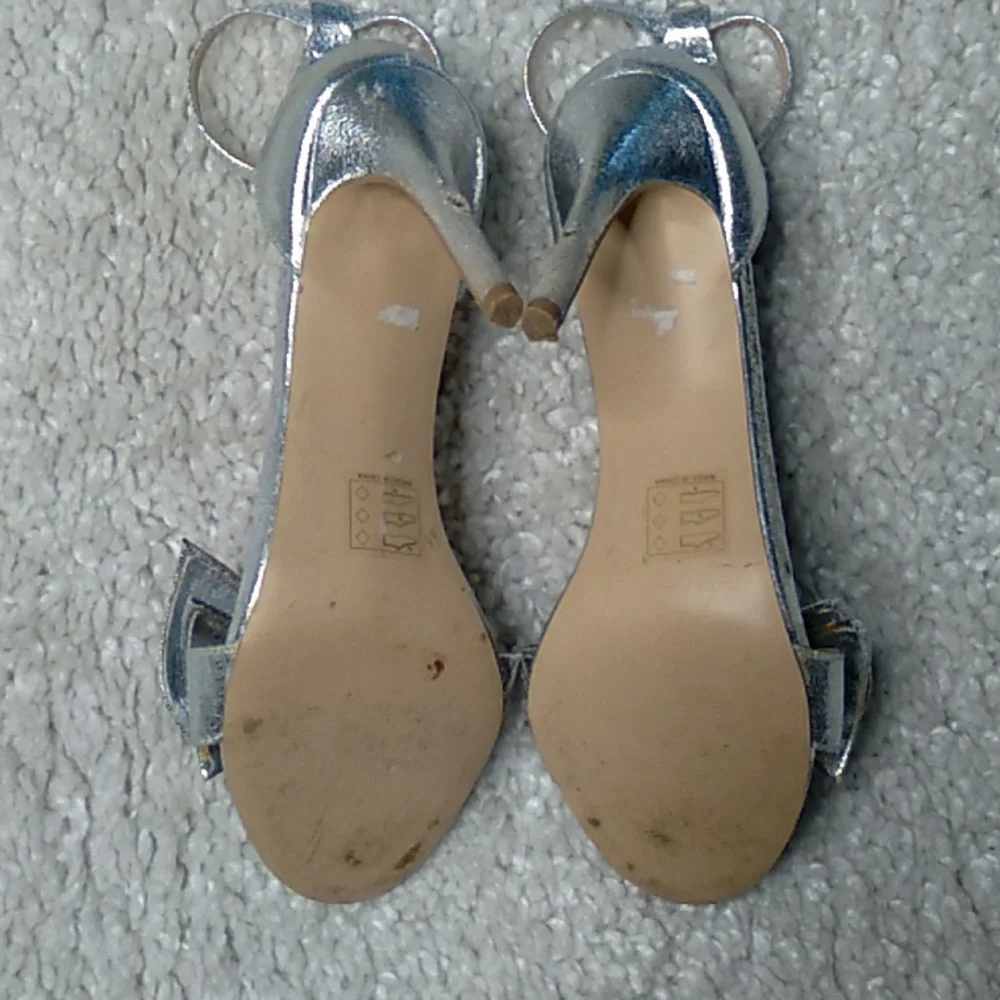 ASOS Mettalic/foil bow heels size 10.5 - Picture 14 of 16